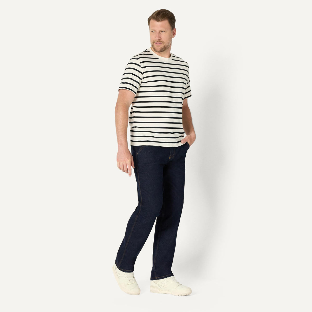 Amazon Essentials Men's Relaxed Fit Cotton Jersey T-Shirt, Soft Fabric