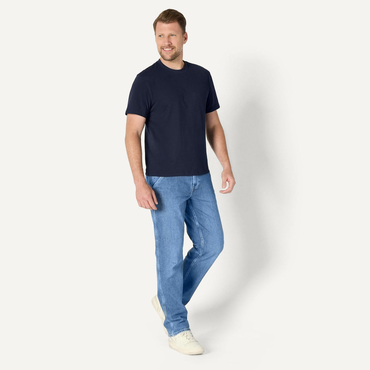 Amazon Essentials Men's Relaxed Fit Cotton Jersey T-Shirt, Soft Fabric