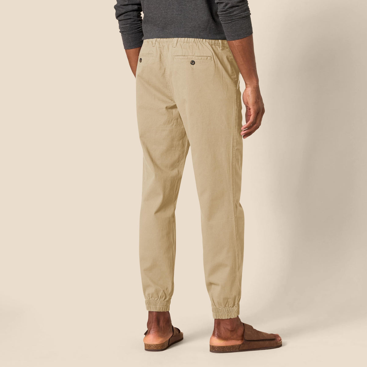 Amazon Essentials Men's Straight-Fit Chino Jogger Pants with Elastic Waist and Pockets