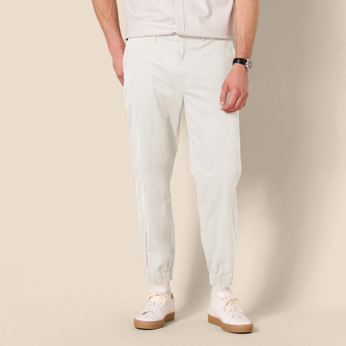 Amazon Essentials Men's Straight-Fit Chino Jogger Pants with Elastic Waist and Pockets