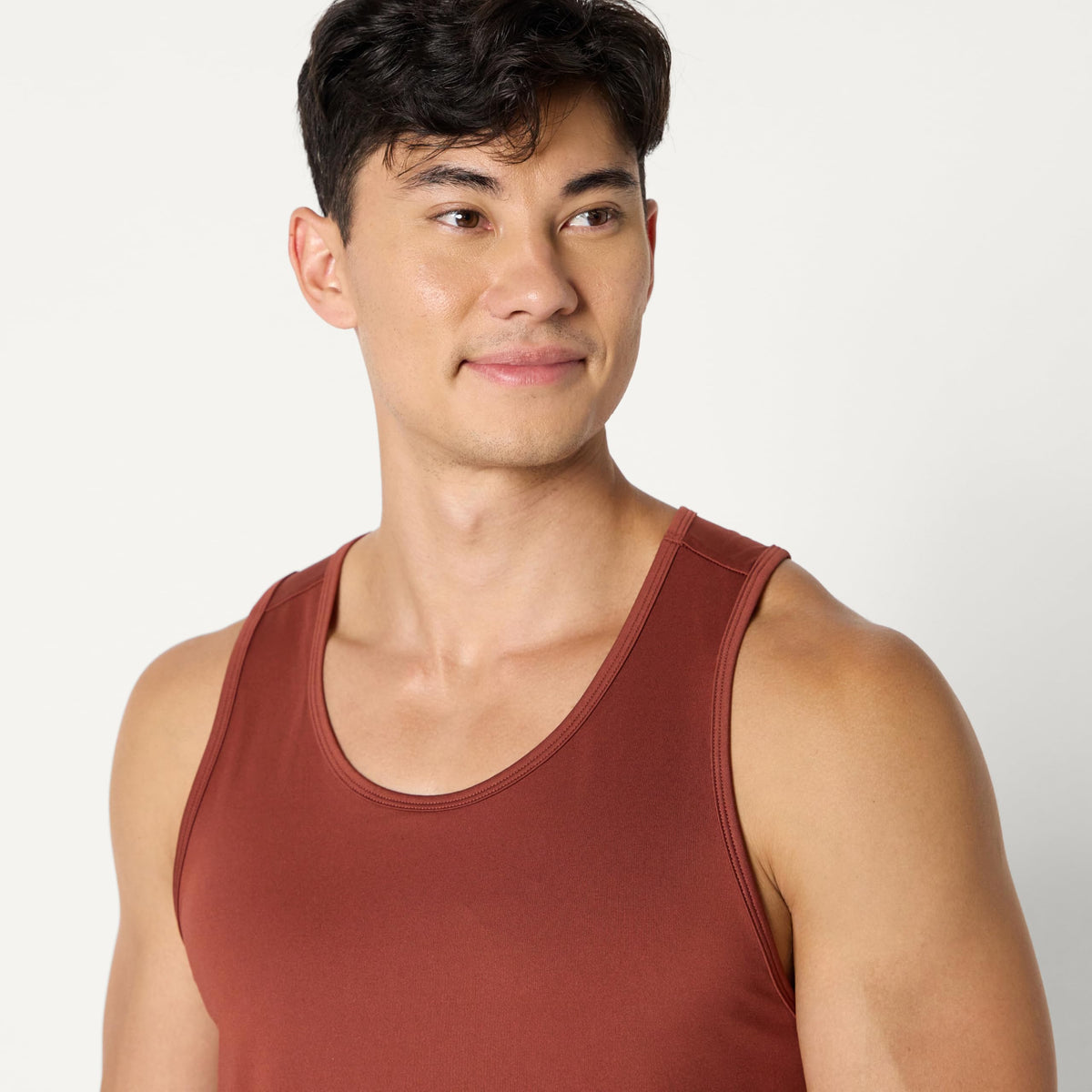 Amazon Essentials Men's Quick Dry Moisture-Wicking Tech Stretch Active Sleeveless Tank Top Workout Shirt