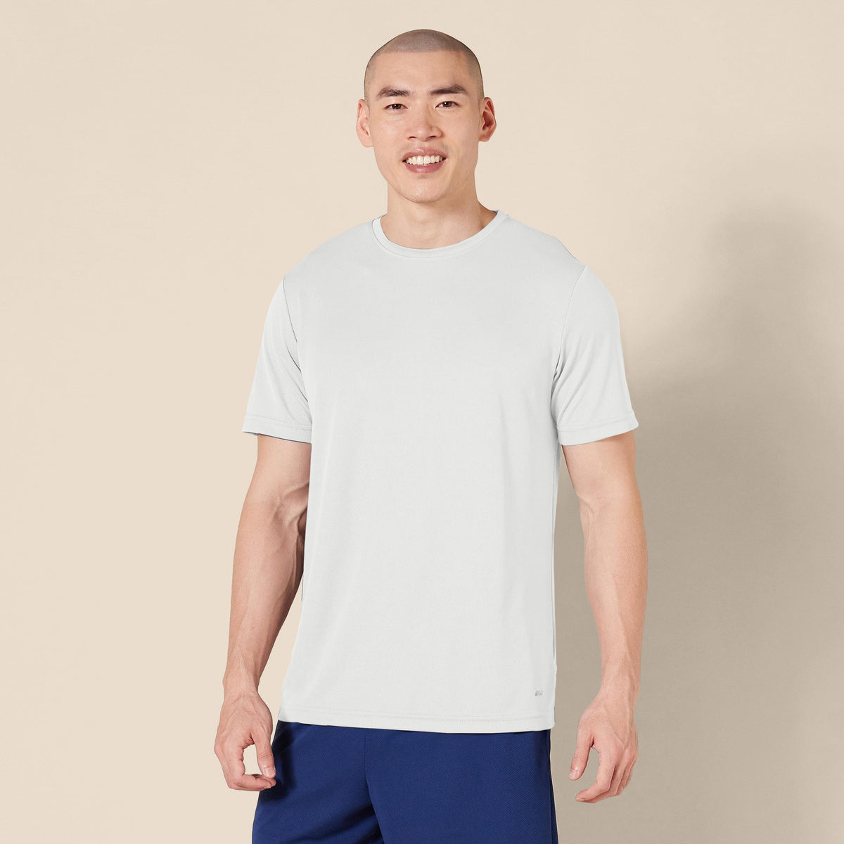 Amazon Essentials Men's Moisture Wicking Breathable Performance Tech Workout T-Shirts, Pack of 2