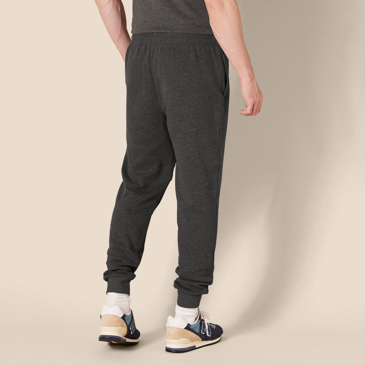 Amazon Essentials Men's Joggers Sweatpants, Fleece, Comfortable Fit