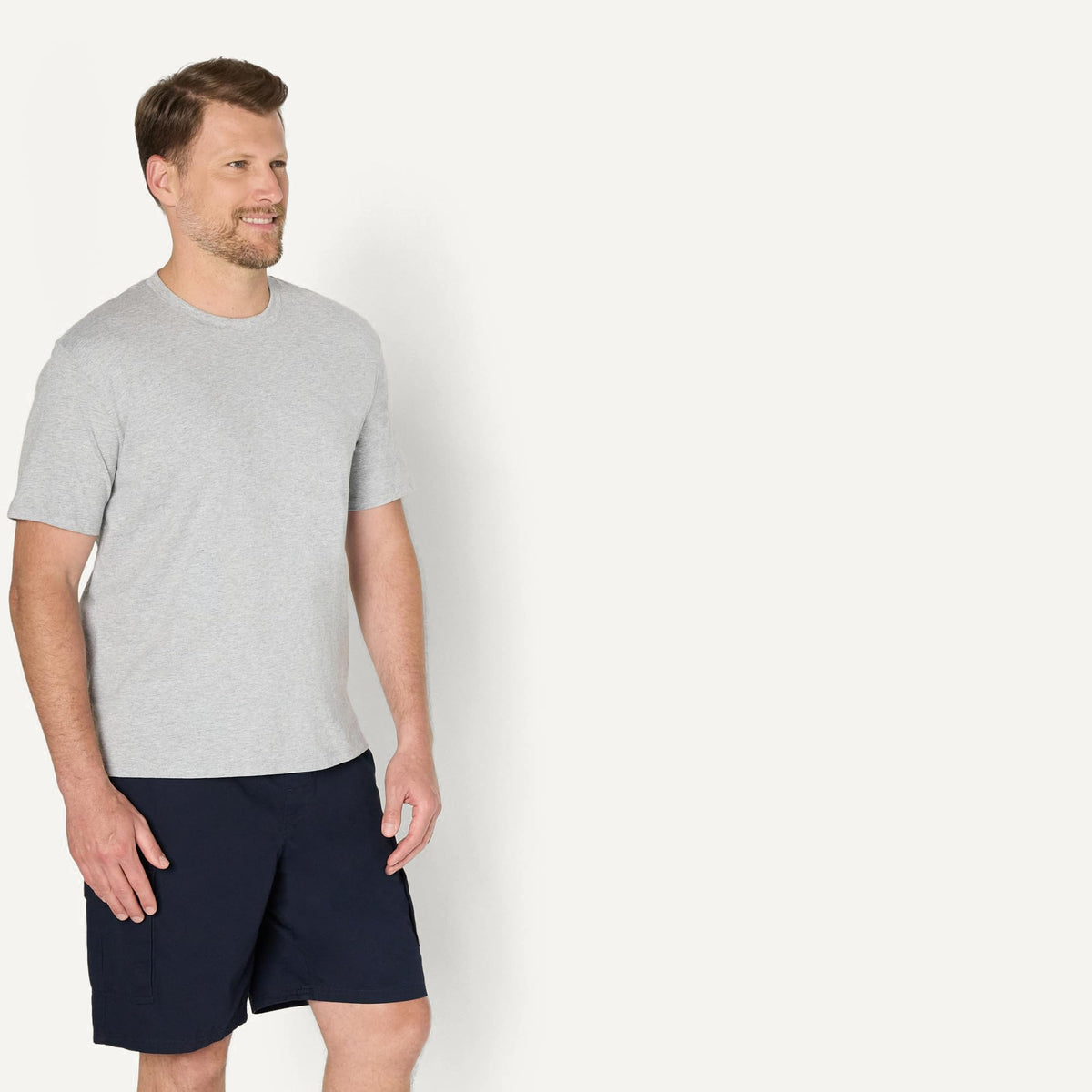 Amazon Essentials Men's Relaxed Fit Cotton Jersey T-Shirt, Soft Fabric