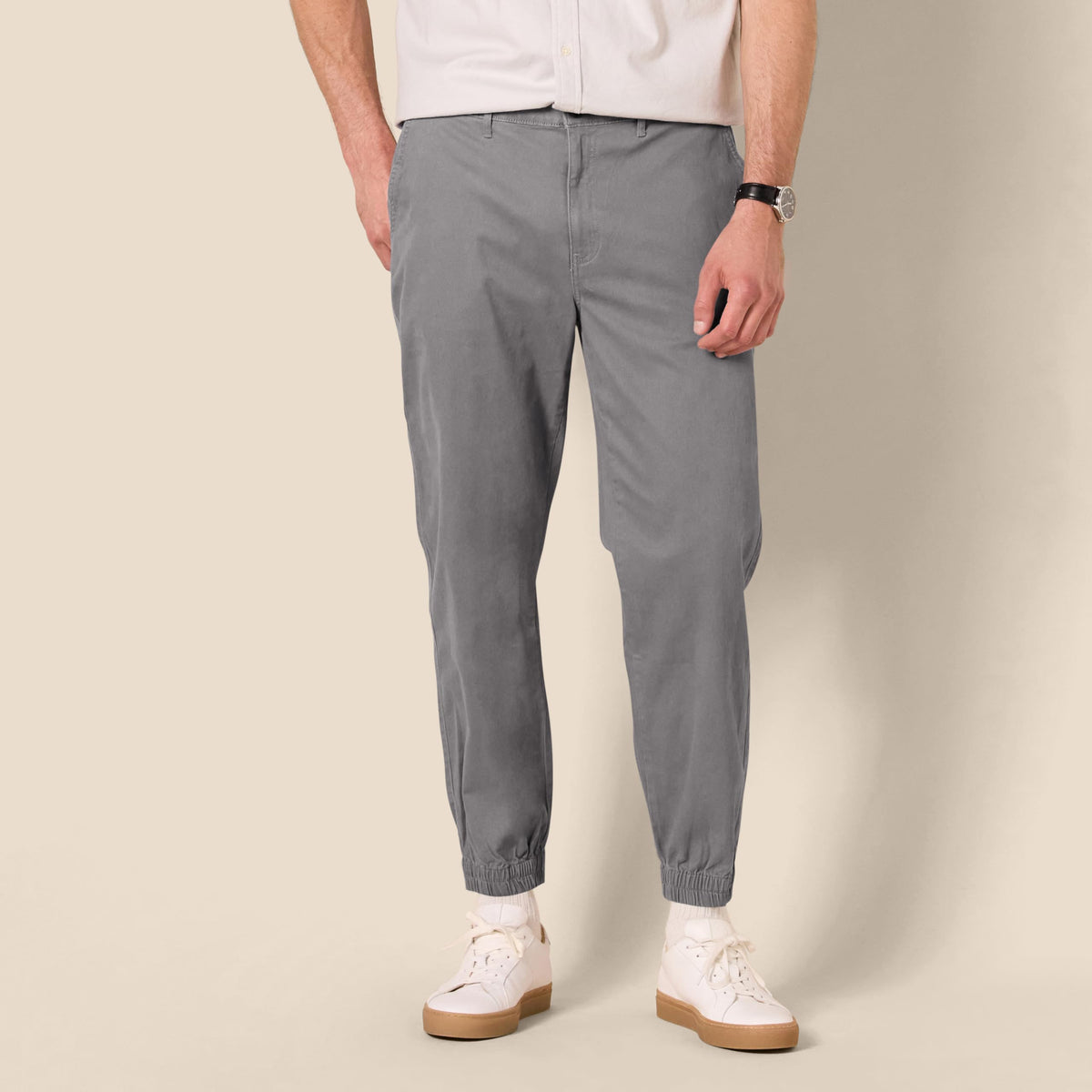 Amazon Essentials Men's Straight-Fit Chino Jogger Pants with Elastic Waist and Pockets