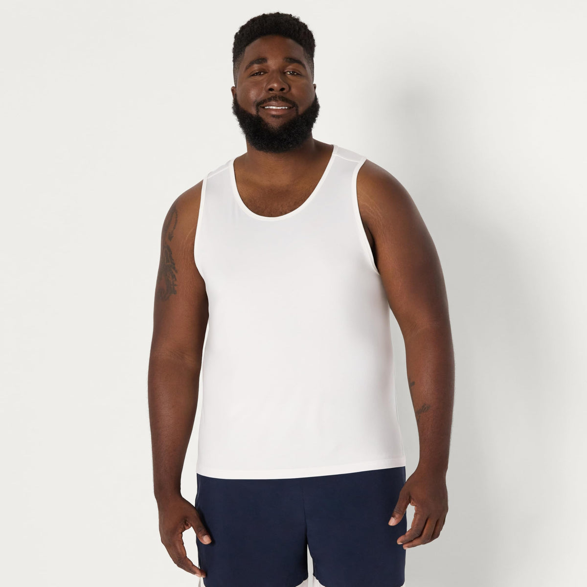 Amazon Essentials Men's Quick Dry Moisture-Wicking Tech Stretch Active Sleeveless Tank Top Workout Shirt