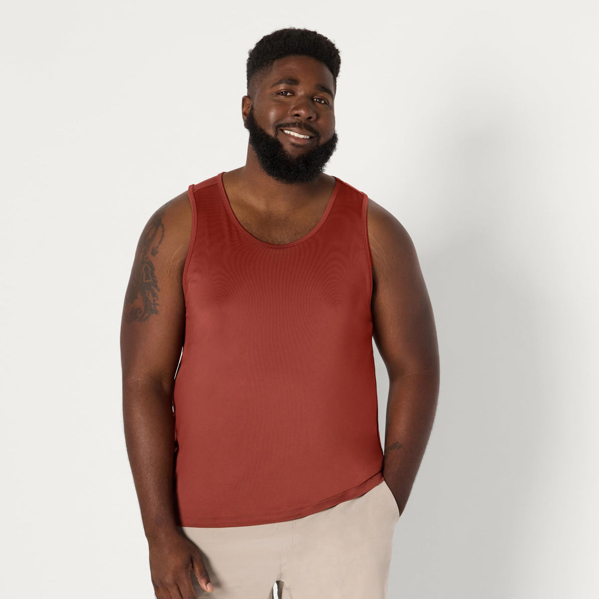 Amazon Essentials Men's Quick Dry Moisture-Wicking Tech Stretch Active Sleeveless Tank Top Workout Shirt