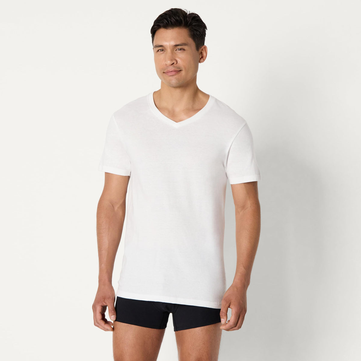 Amazon Essentials Men's Slim Fit V-Neck Undershirt, Breathable Cotton, Pack of 6