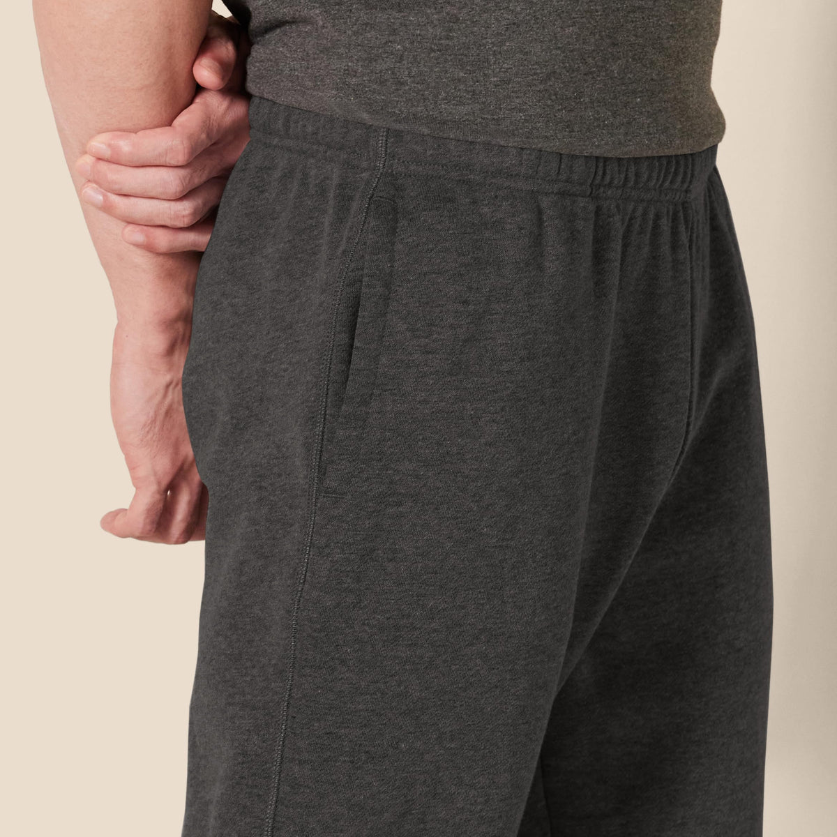 Amazon Essentials Men's Joggers Sweatpants, Fleece, Comfortable Fit