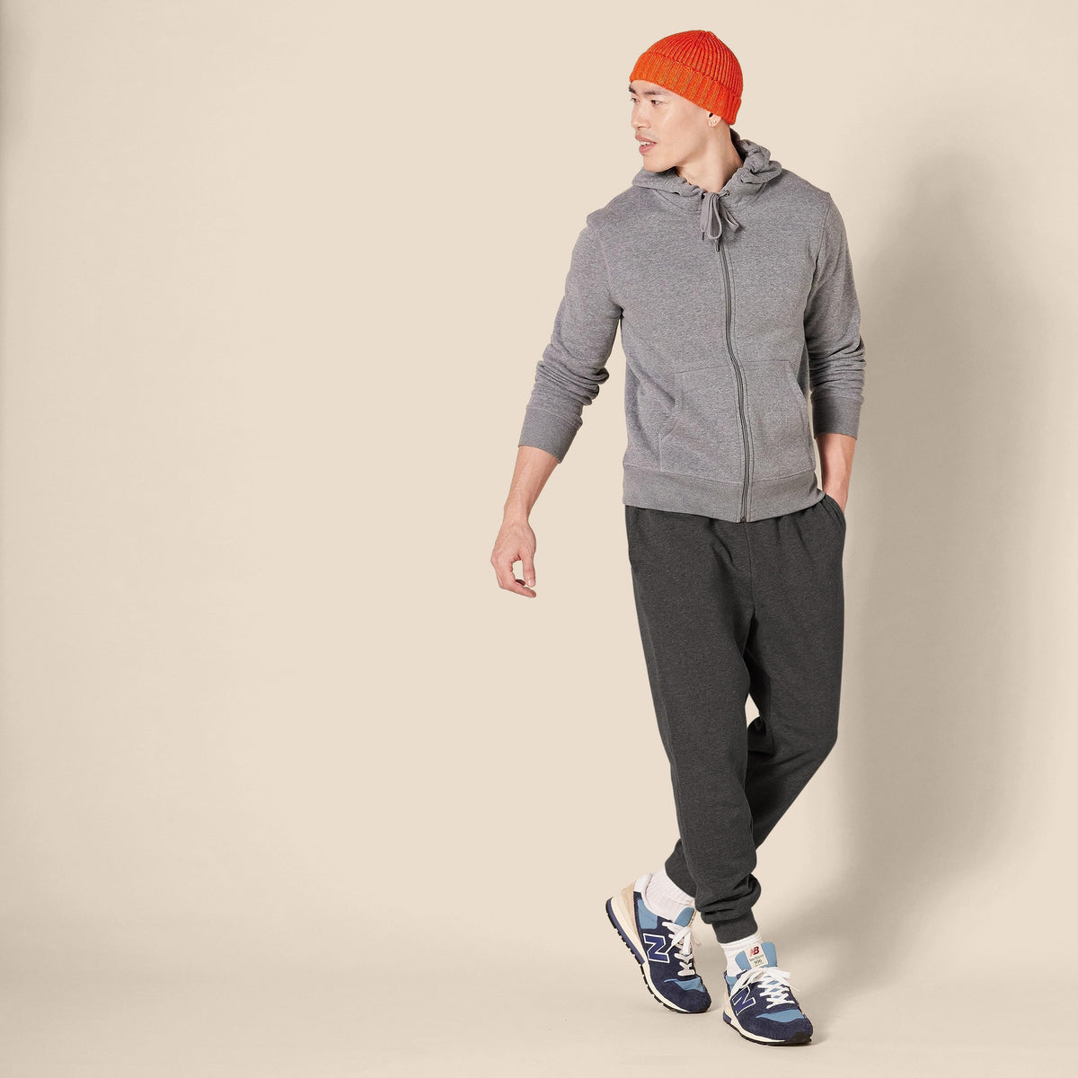 Amazon Essentials Men's Joggers Sweatpants, Fleece, Comfortable Fit