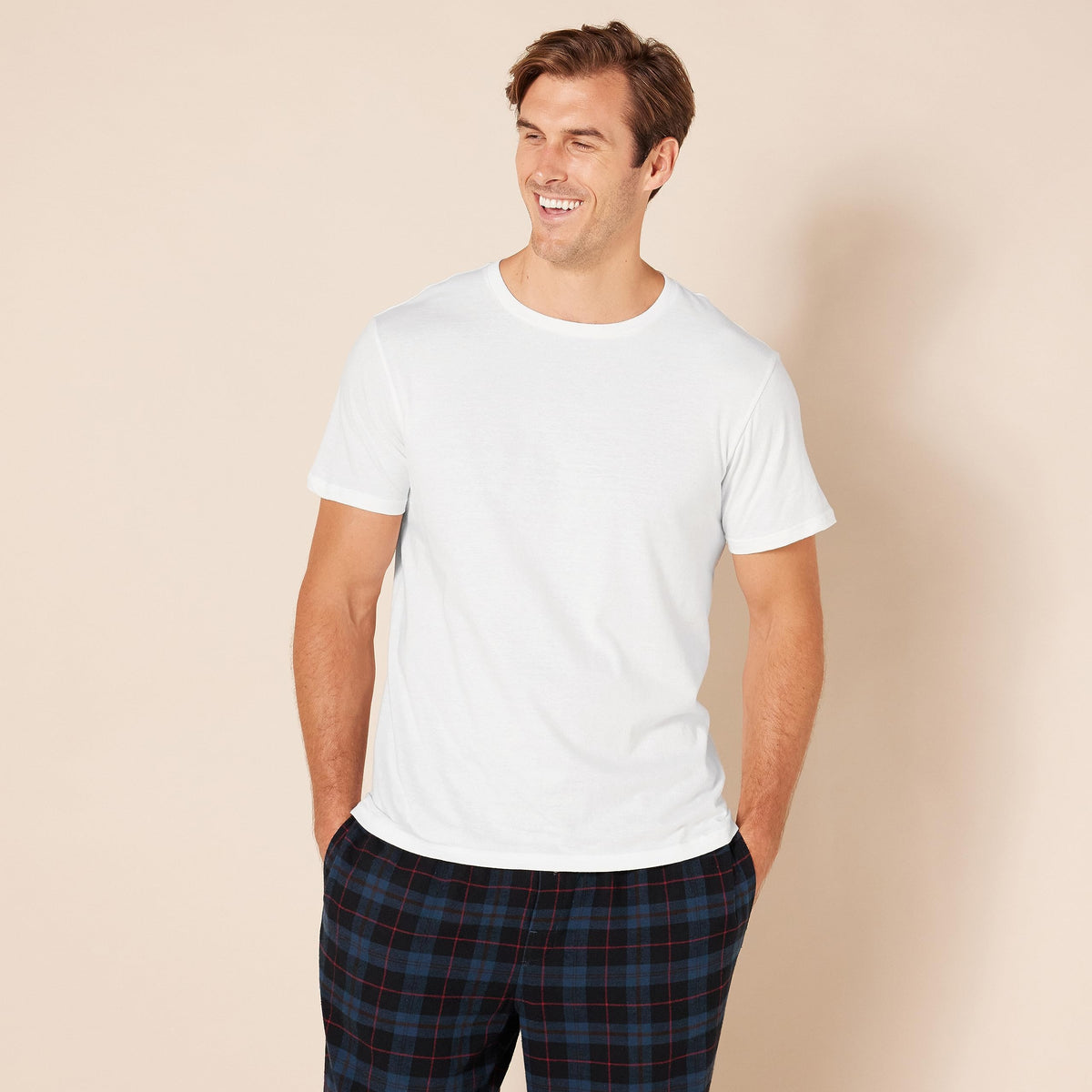 Amazon Essentials Men's Slim Fit Crewneck Undershirts, Pack of 6